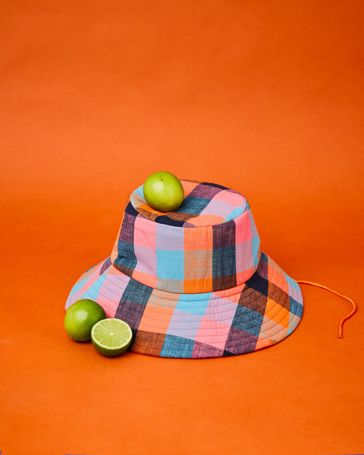 silk-lined bucket hat - 8 cm brim