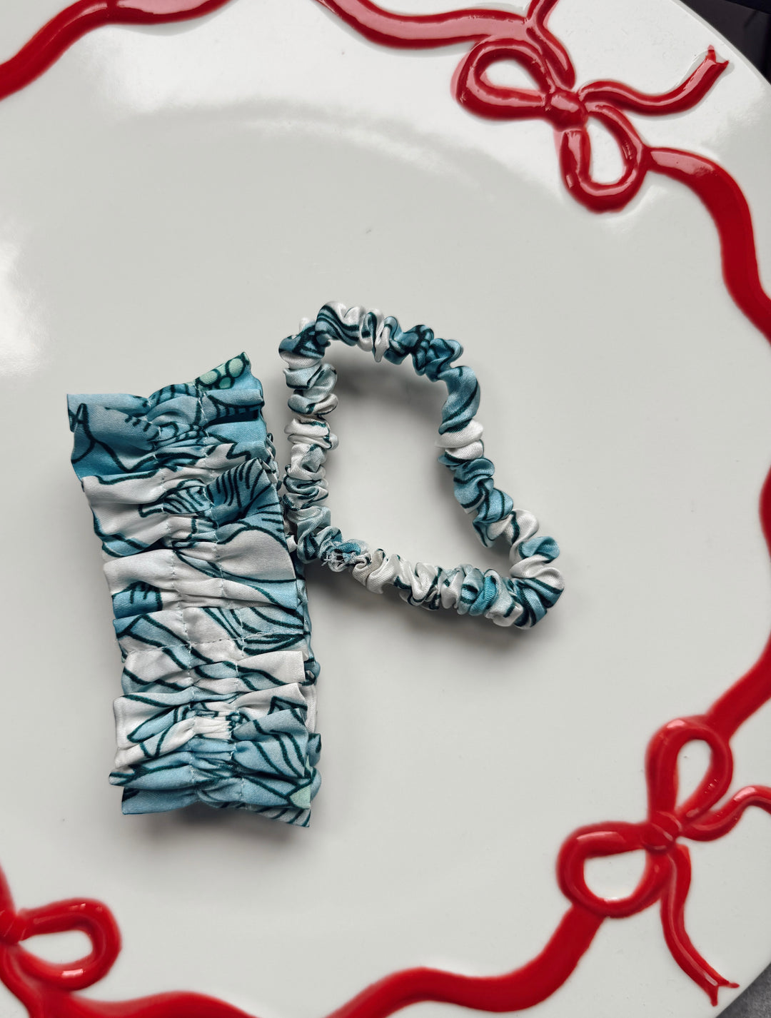 silk scrunchies